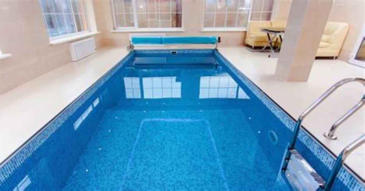 Do Pools Look Shallower?