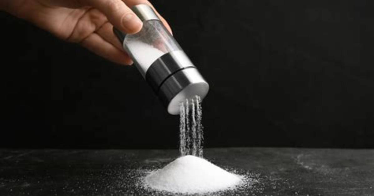 Do You Put Salt or Sugar on Grapefruit