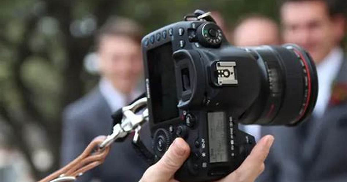 Do You Tip Your Photographer