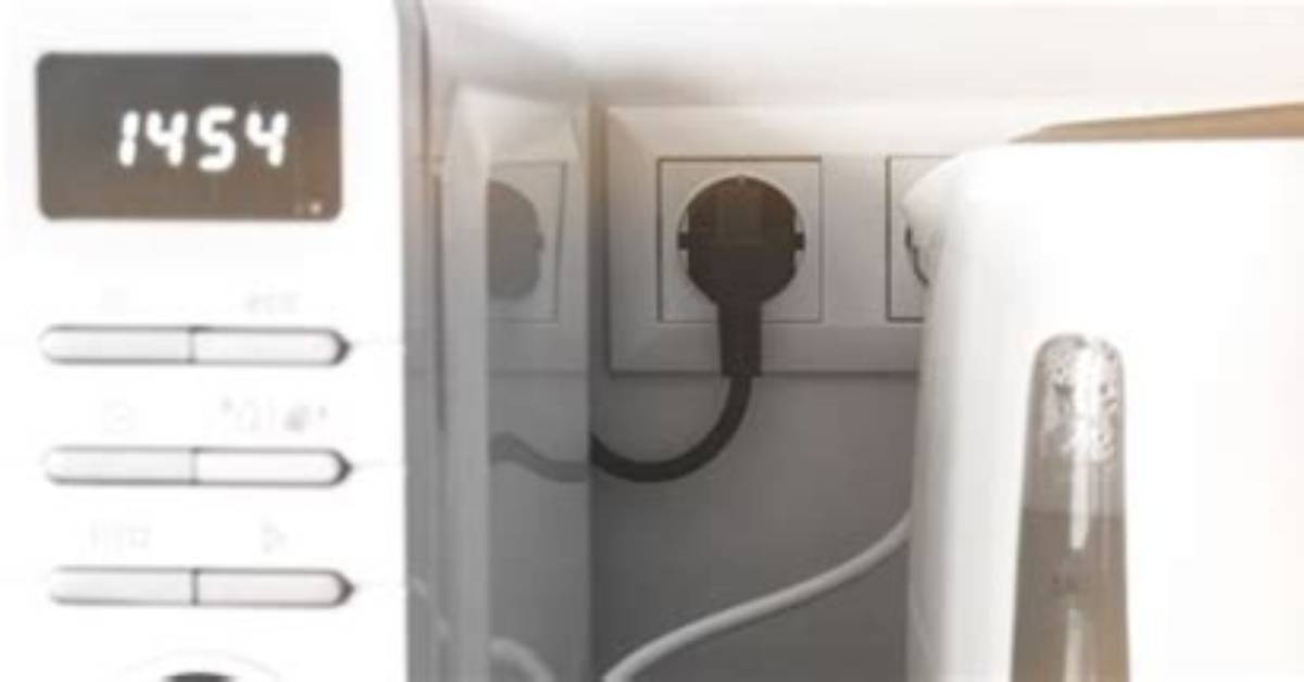 Does a Microwave Need a Special Outlet