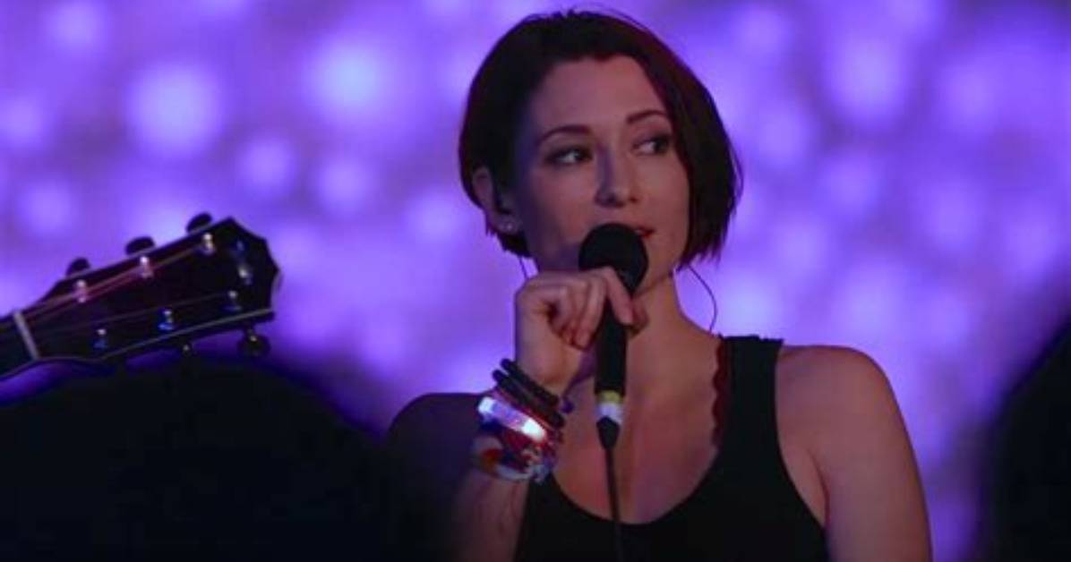 Does Chyler Leigh Sing?