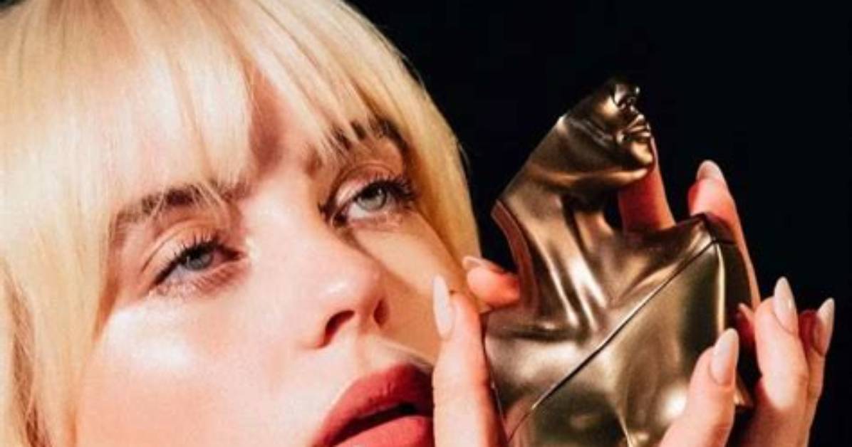 Does Eilish Smell Good?
