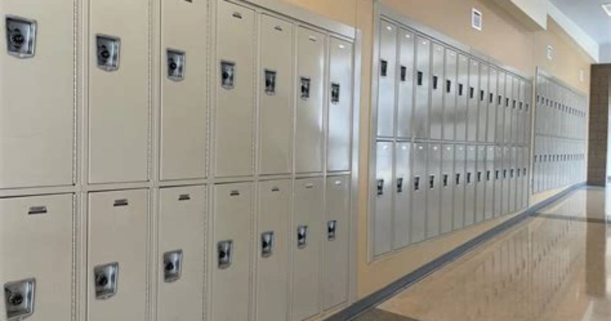 Does Freshman Have Lockers?
