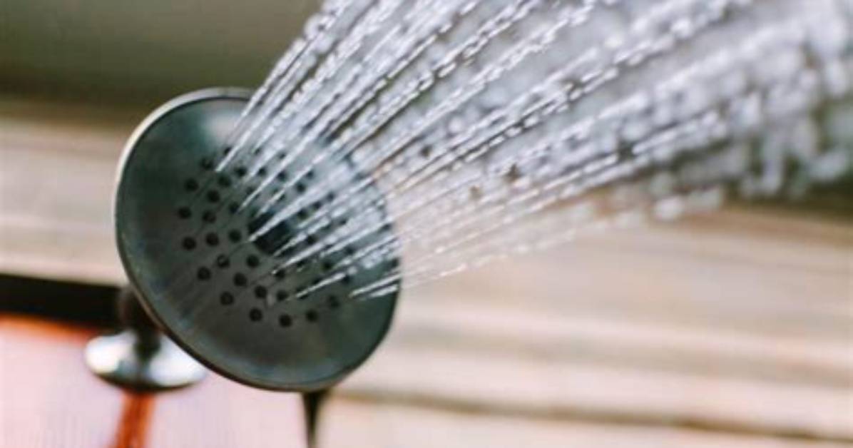 Does Hot Water Make Bleach Ineffective?