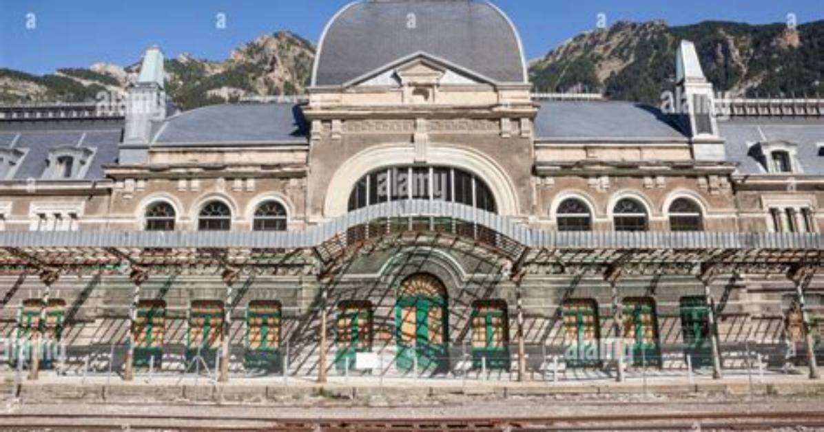 Does Huesca Have a Train Station?