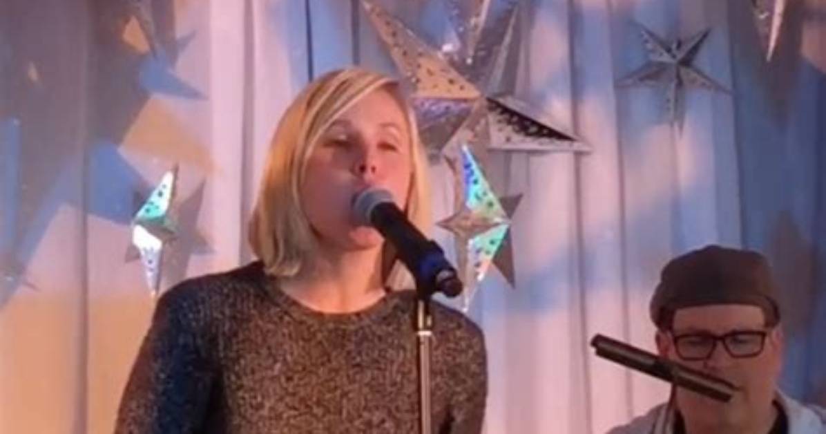 Does Kristen Bell Sing?
