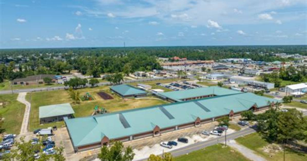 Does Moss Bluff Have Power?