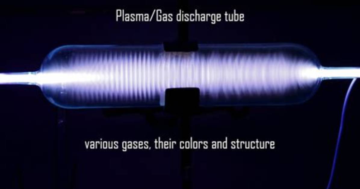 Does Plasma Carry a Charge