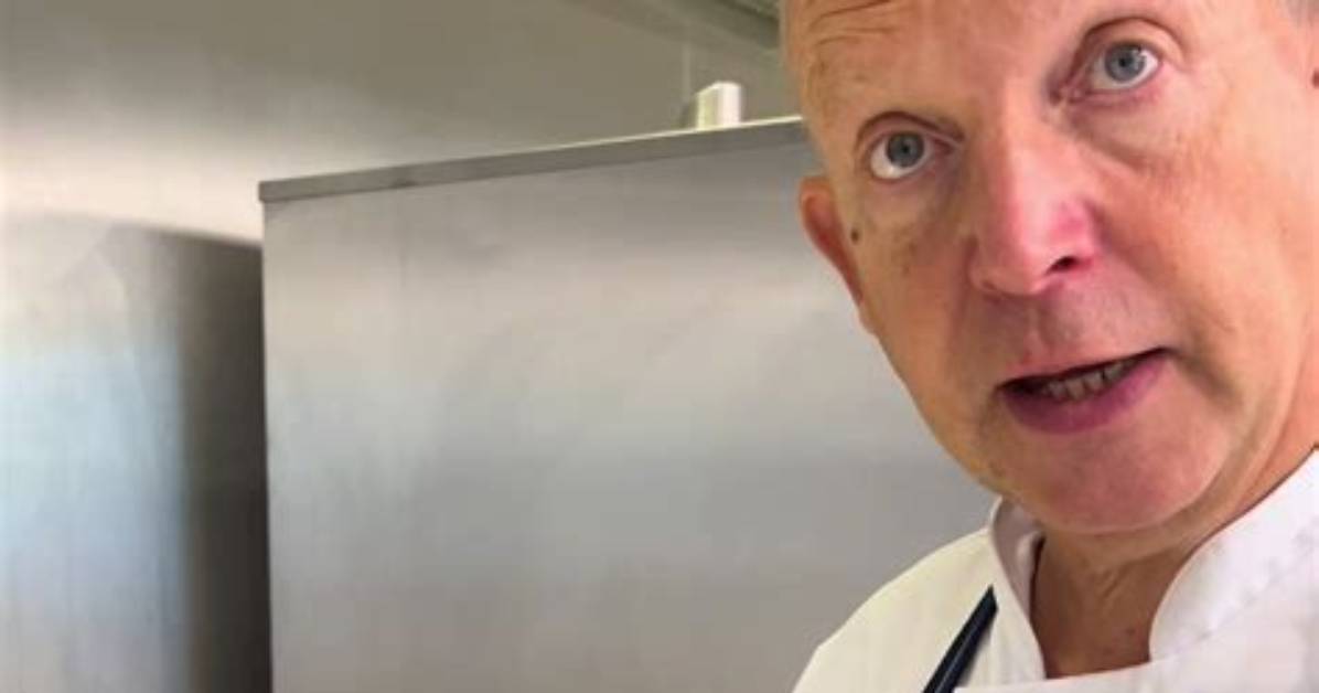 Does Poppadoms Have Egg?