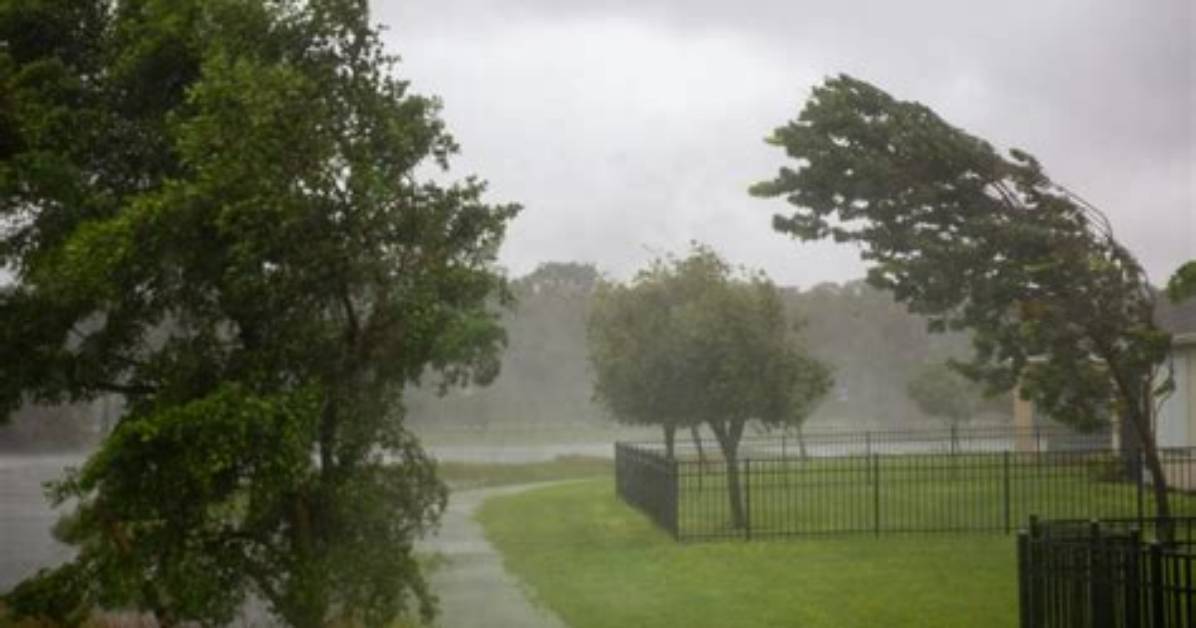 Does Rain Accompanied Hurricane?