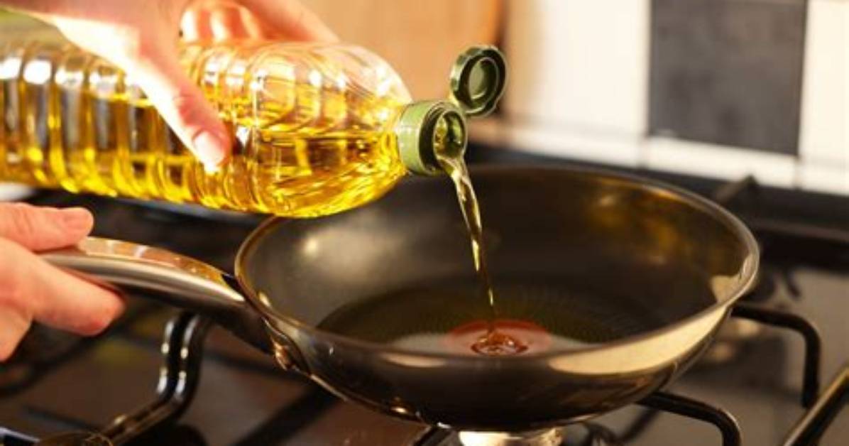 Does Salt Stop Oil from Splattering?