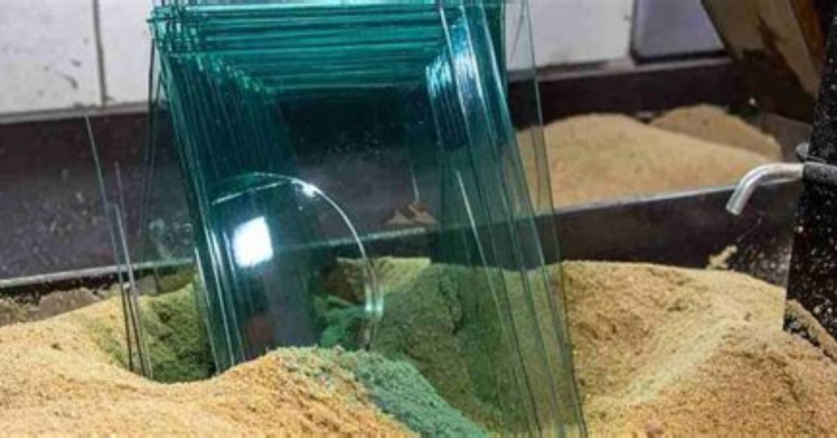 Does Sand Make Glass When Struck by Lightning?