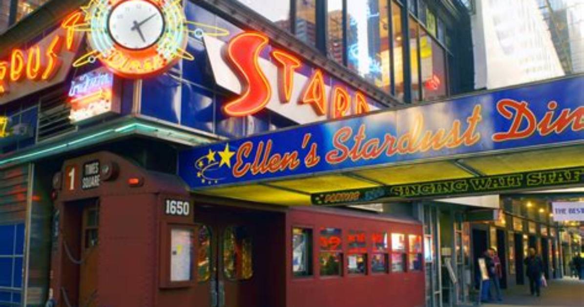 Does Stardust Diner Take Reservations?