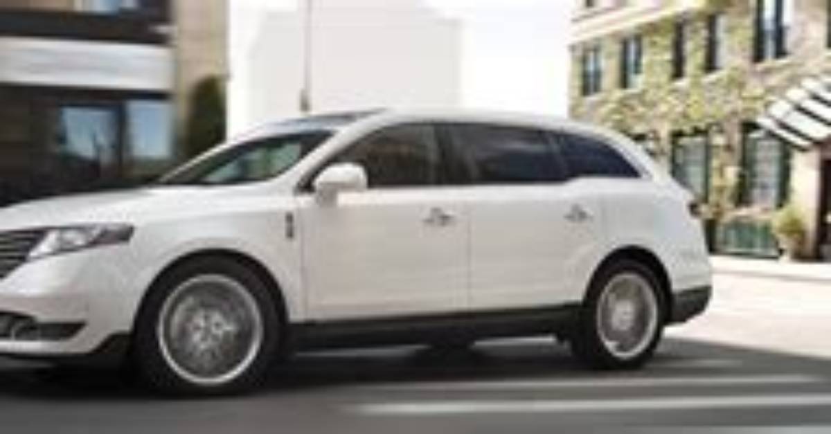 Does the Lincoln Mkt Have 3Rd Row Seating?