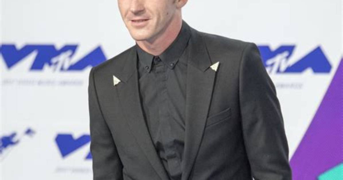 Drake Bell Reveals We Were All Singing Wrong Lyrics to Drake and Josh Song