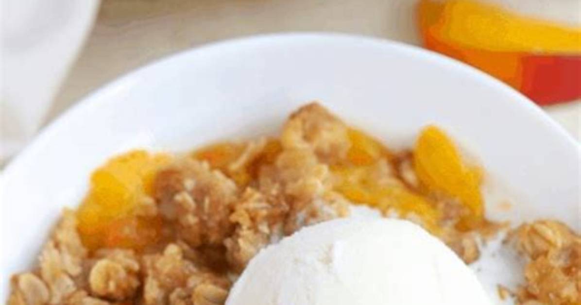Easy Homemade Peach Crisp - Celebrating Sweets