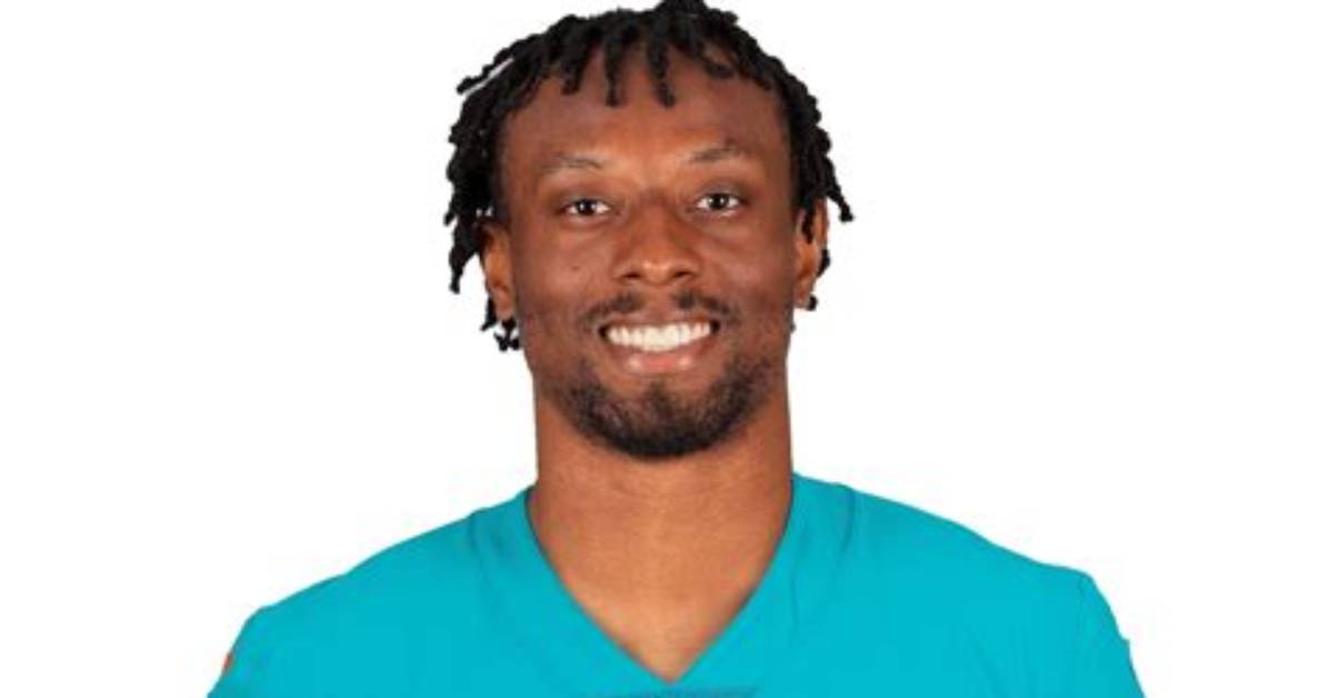 Eli Apple - Bio, Net Worth, Height