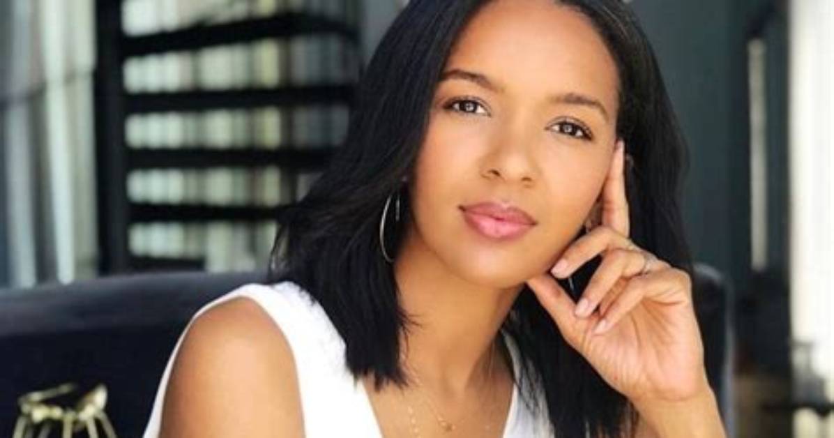 Elizabeth Mathis Net Worth