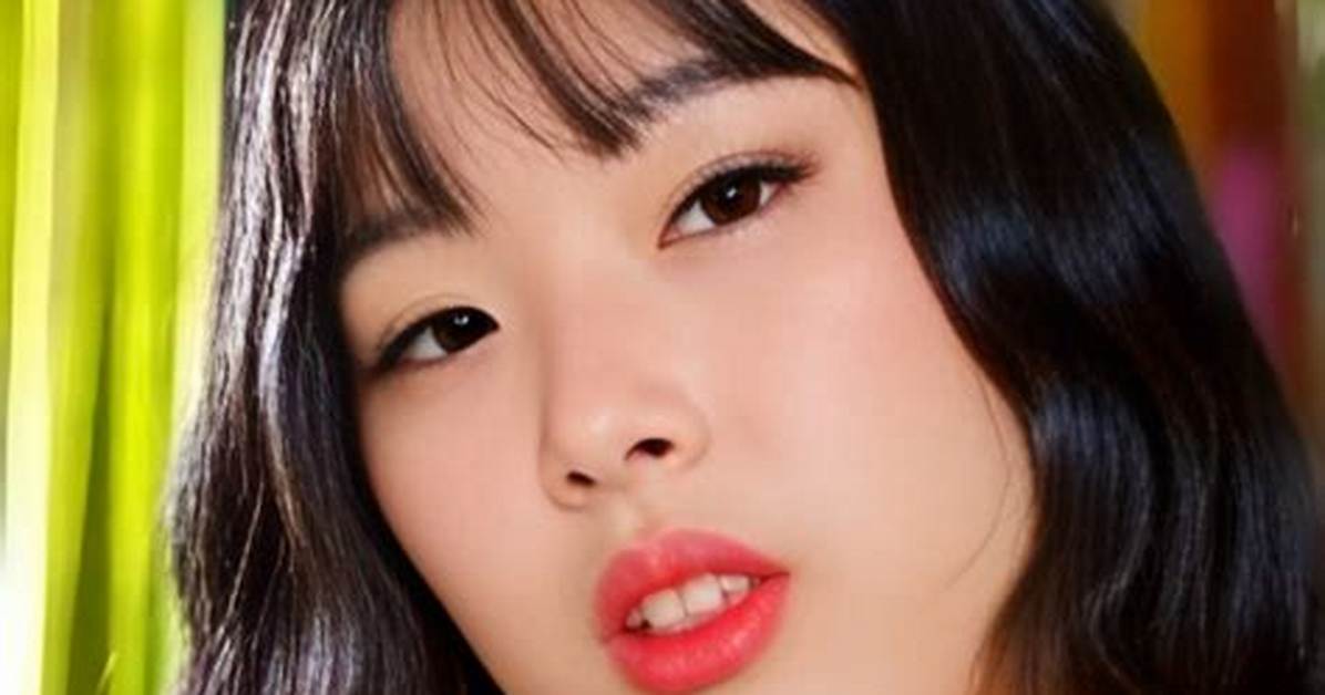 Elle Lee