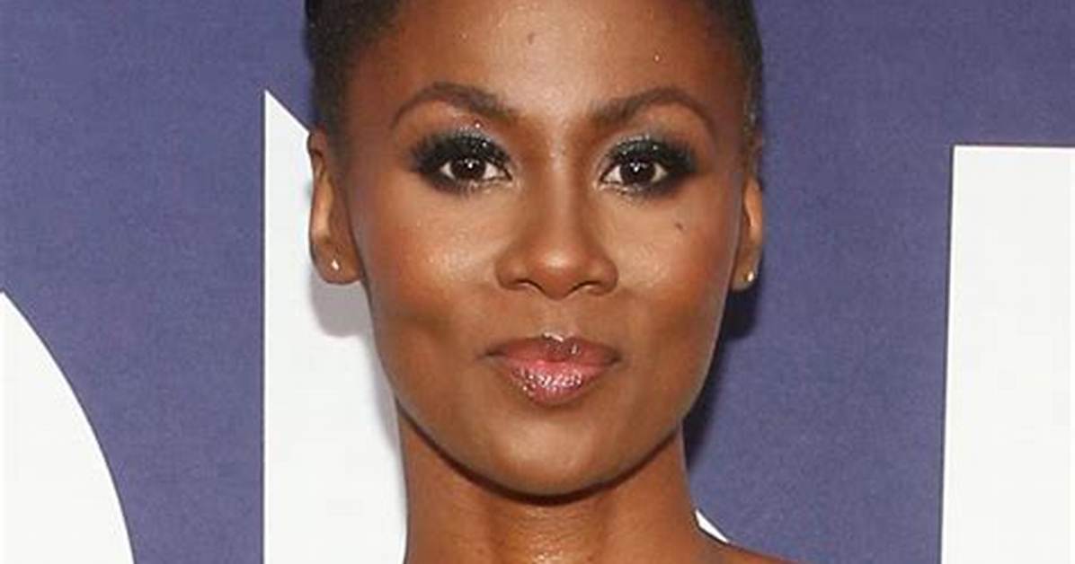 Emayatzy Corinealdi