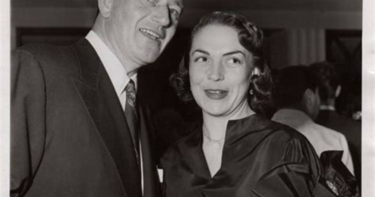 Esperanza Baur Net Worth