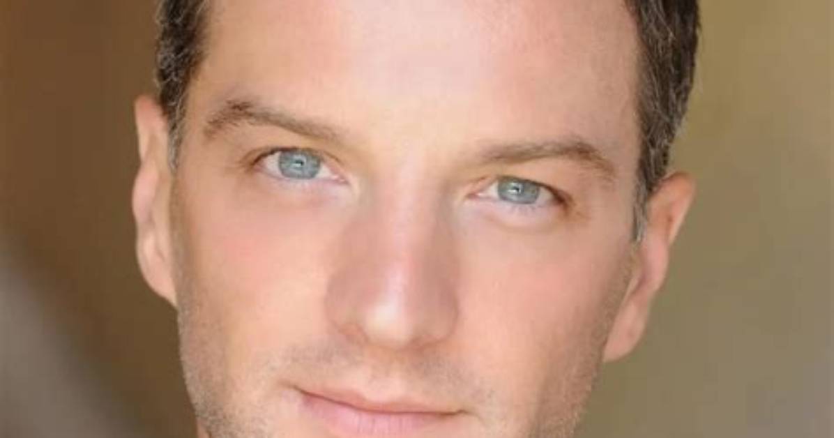Euan Morton Net Worth