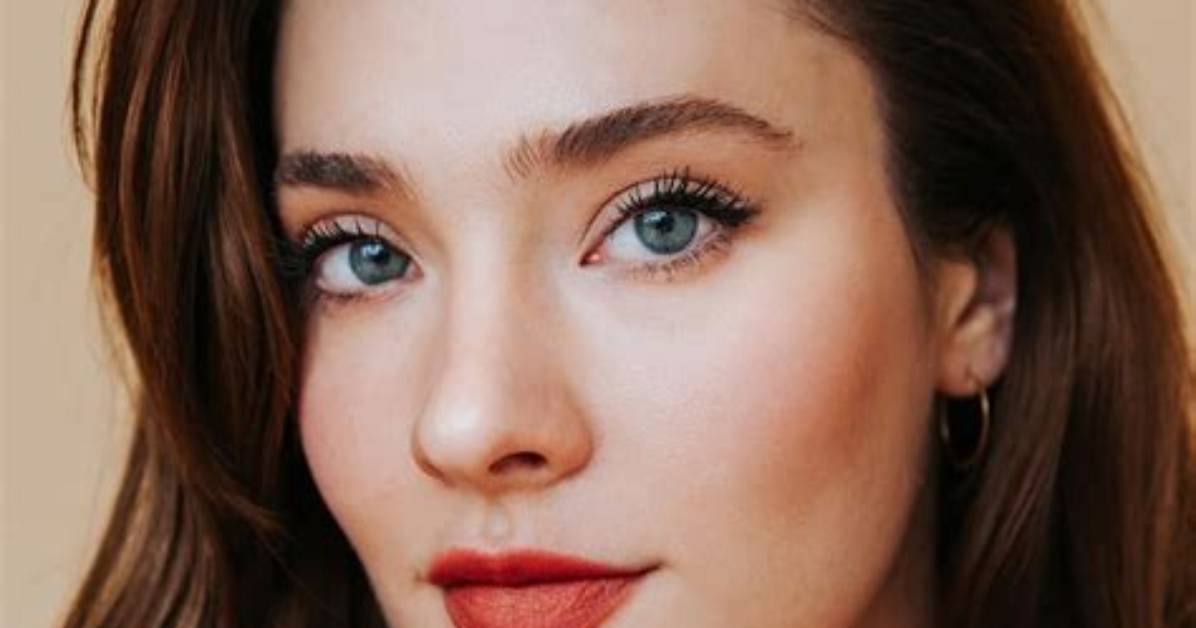 Eva Bourne