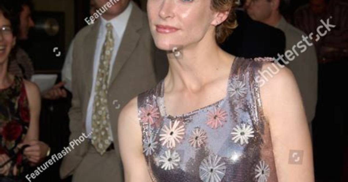 Exploring the Impact of Leslie Hope in 1990
