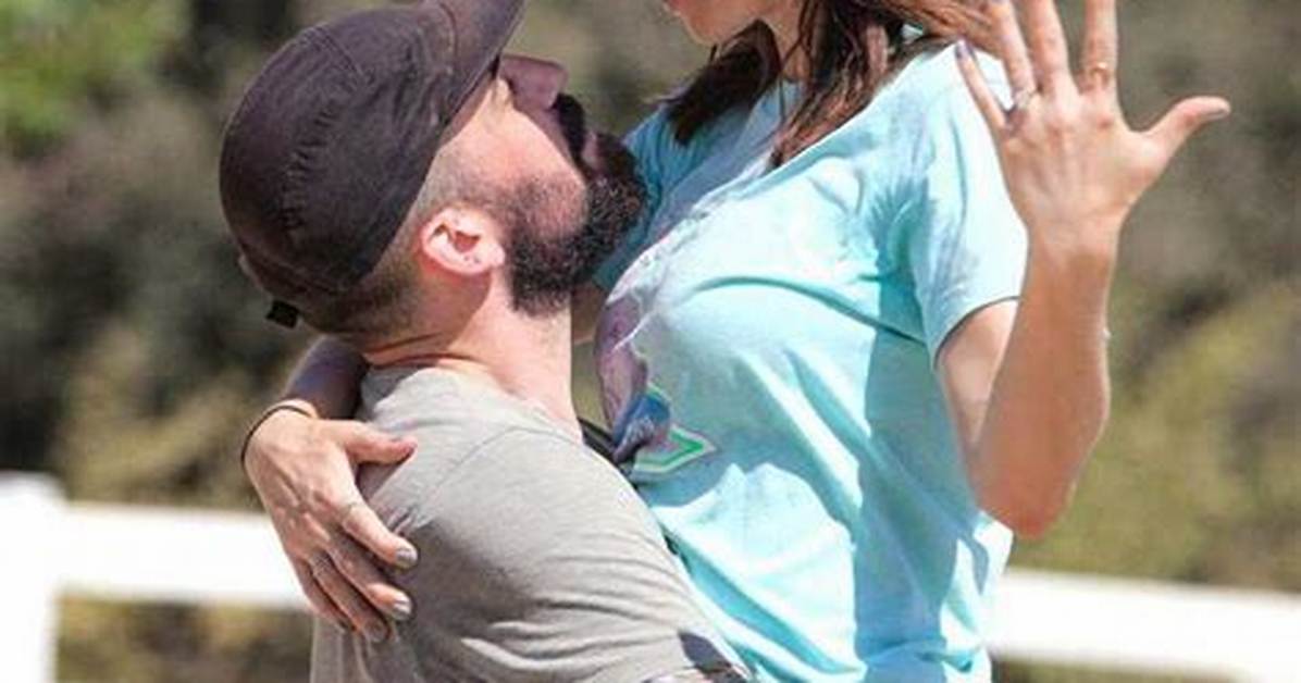 Exploring Whitney Cummings' Relationship: Who Is Her Boyfriend?
