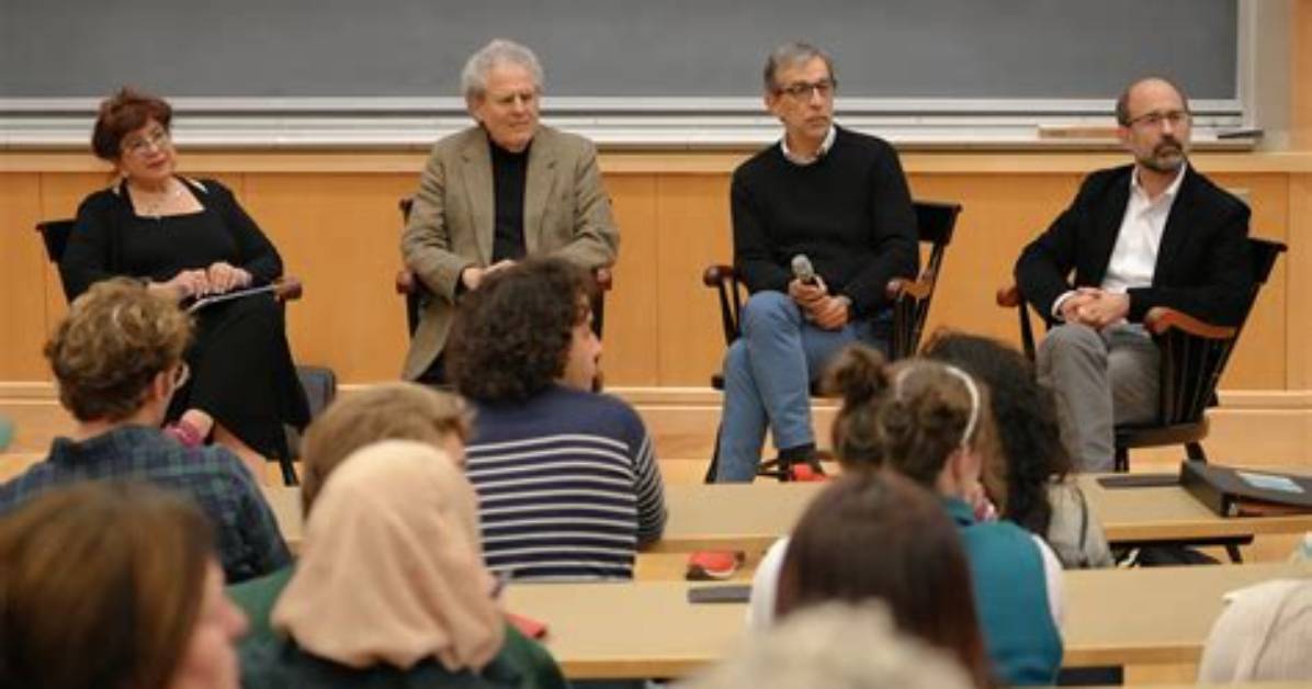 Faculty Hold Forums on the Middle East Crisis