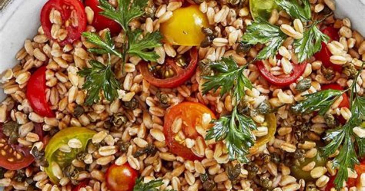 Farro and Quinoa Salad with Spinach and Peas Recipe