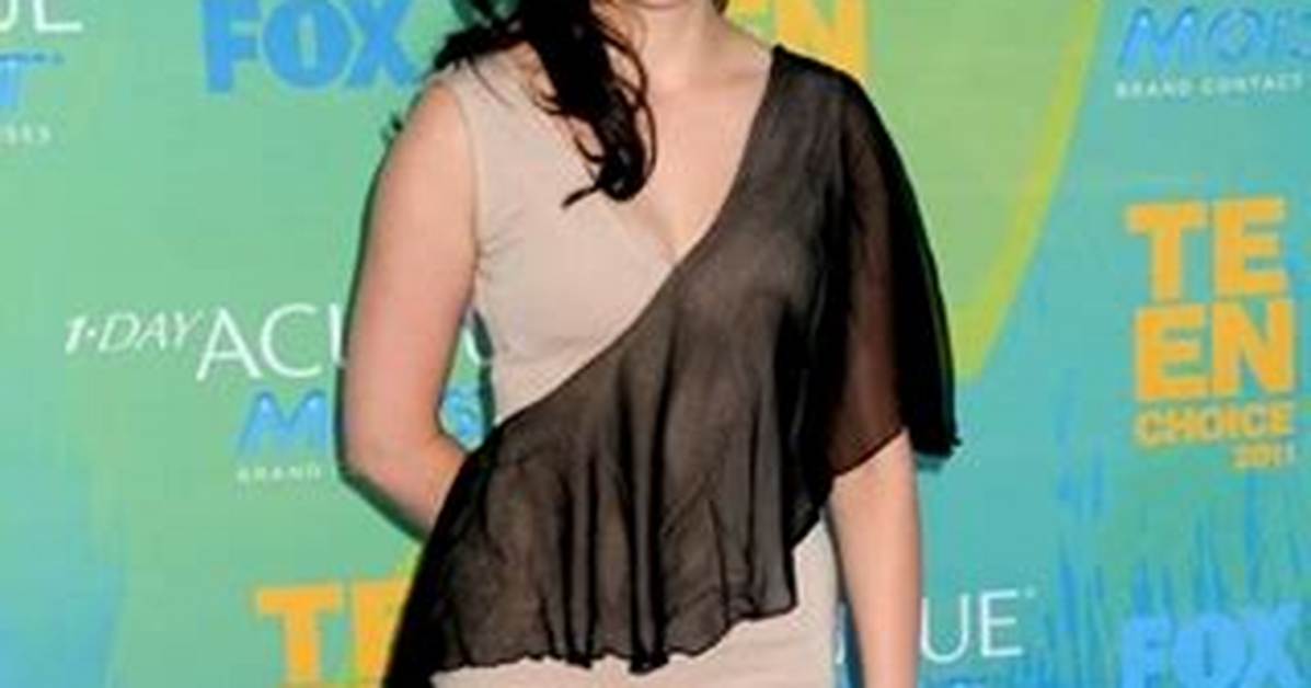 Grace Phipps Height - Celebsheight. Org