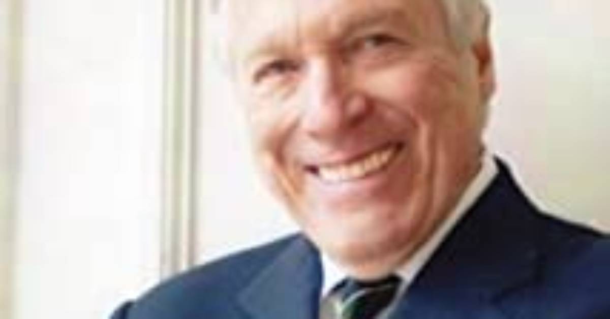 Greg Mullavey Net Worth
