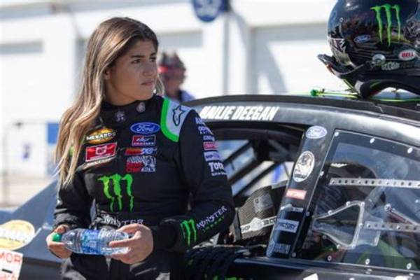 Hailie Deegan Inspired by Her Father to Embrace the ‘Villain’ Role in Nascar