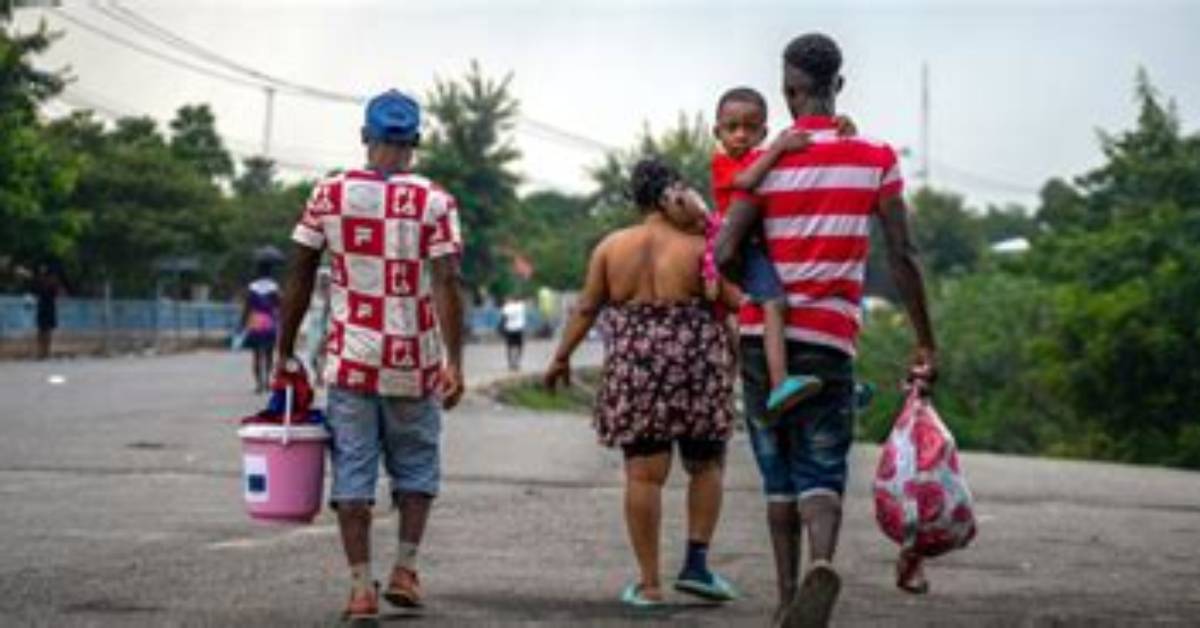 Haitian ‘Multi Services’ Have a Few Risks, Critics Say