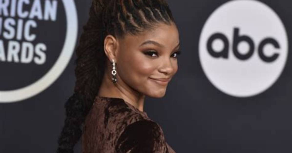 Halle Bailey Said She "Expected" the Racist Comments After Being Cast as Ariel in 'The Little Mermaid'