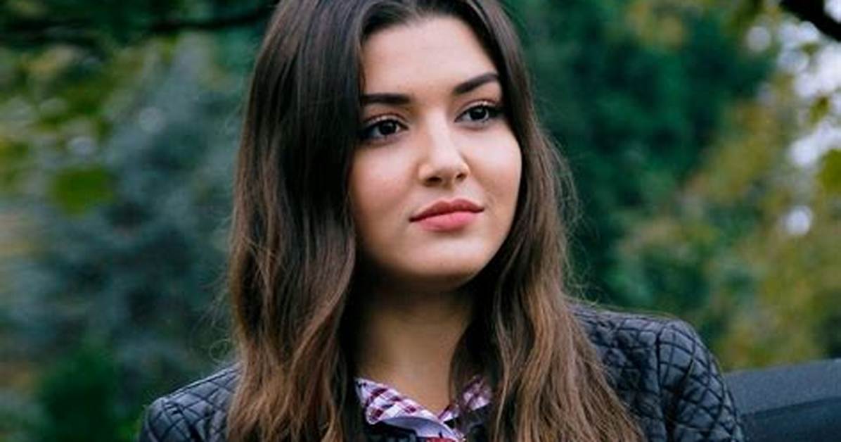 Hande Ercel Net Worth