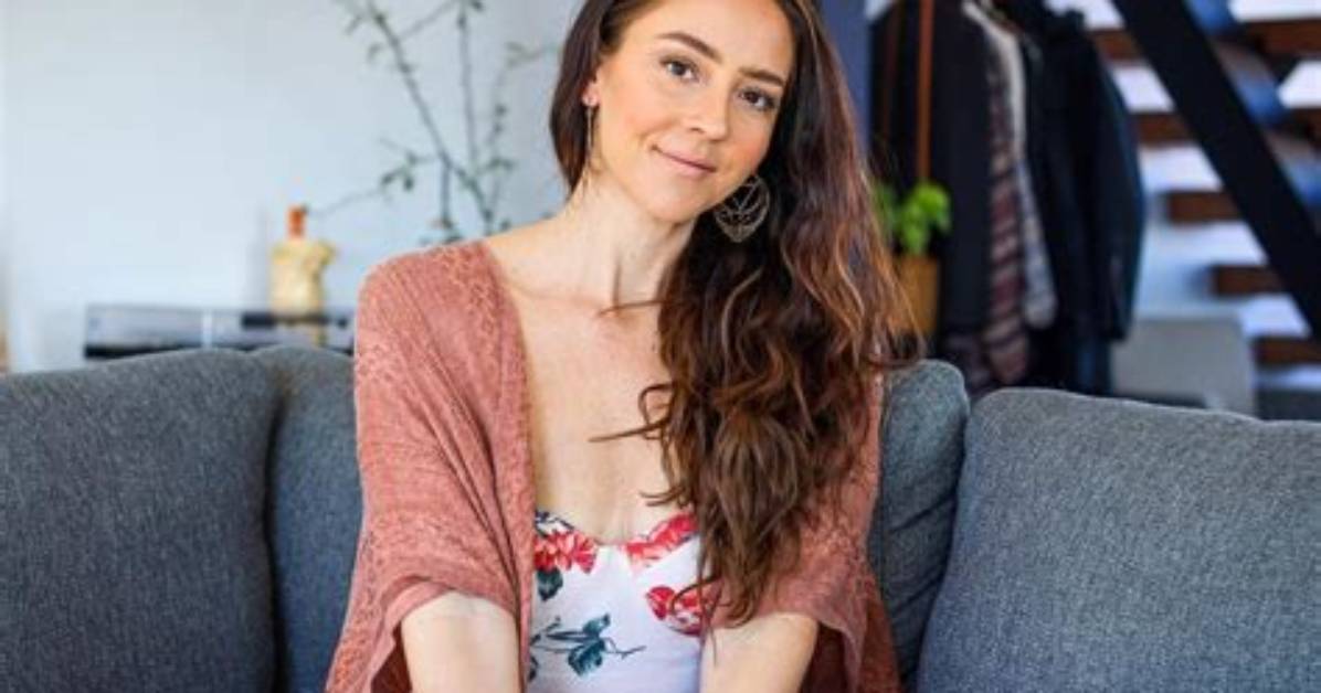 Hannah Howlett