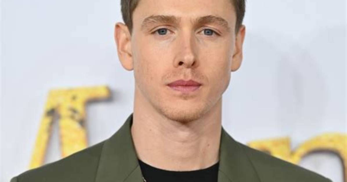 Harris Dickinson