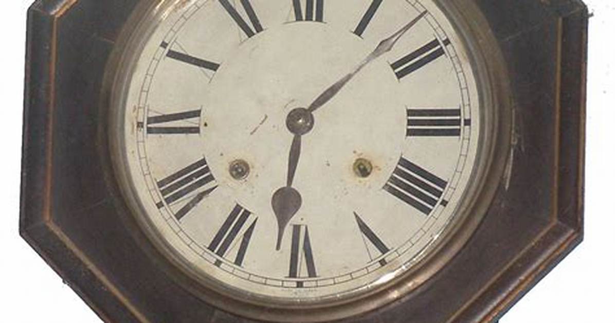 Has a Pendulum Clock?