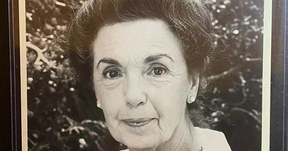 Helen Kleeb Net Worth