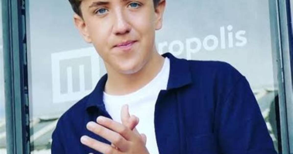 Henry Gallagher Net Worth