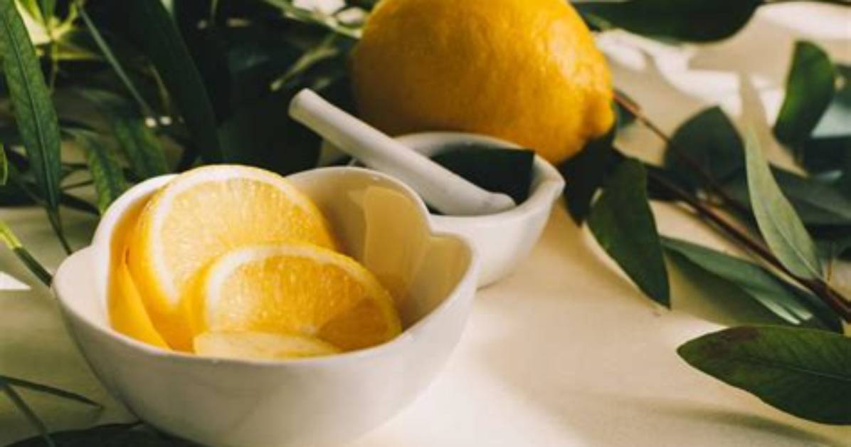 Here's How Using Lemon in Your Bathing Water Will Work Wonders for the Skin