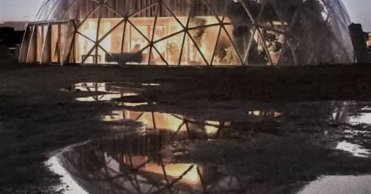 How Are Domes Supported