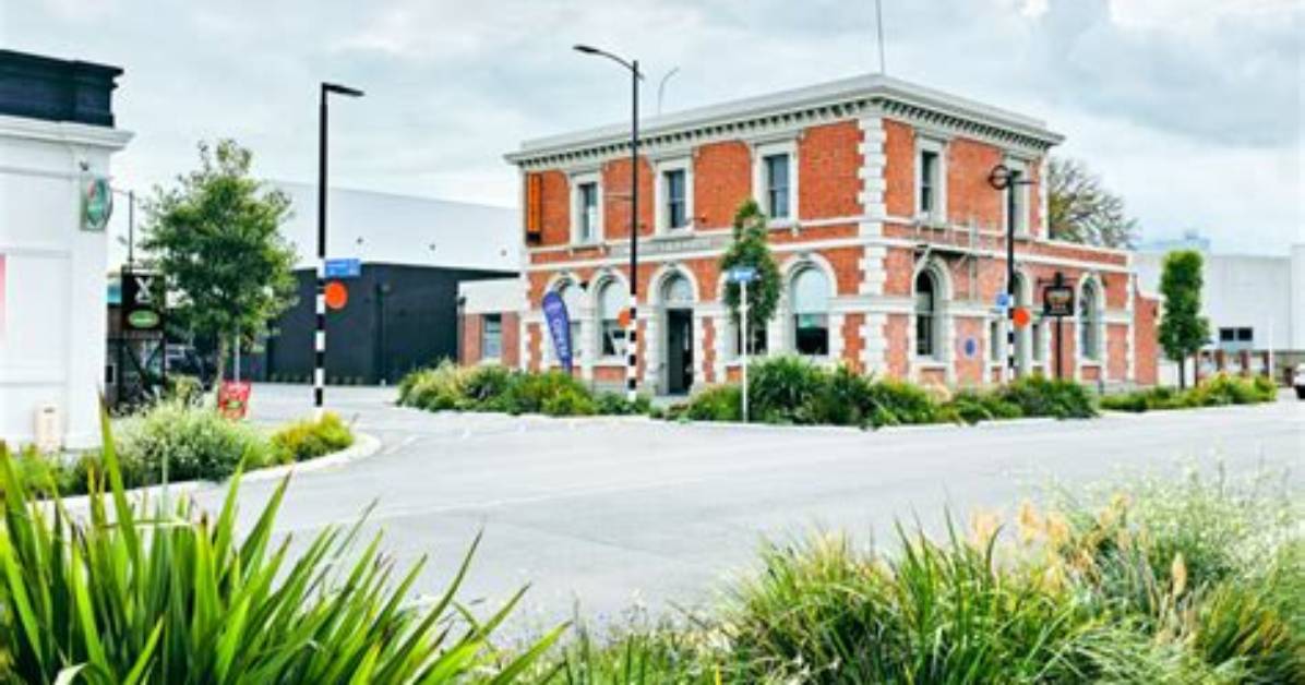 How Big Is Ashburton?