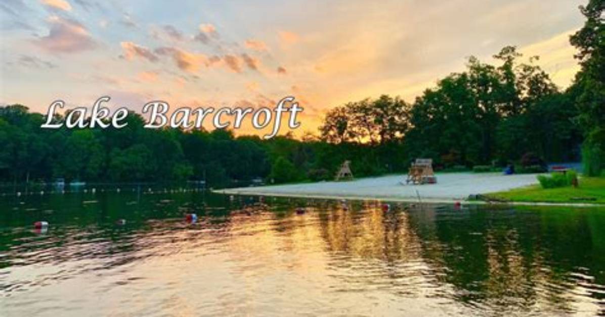 How Big Is Lake Barcroft?