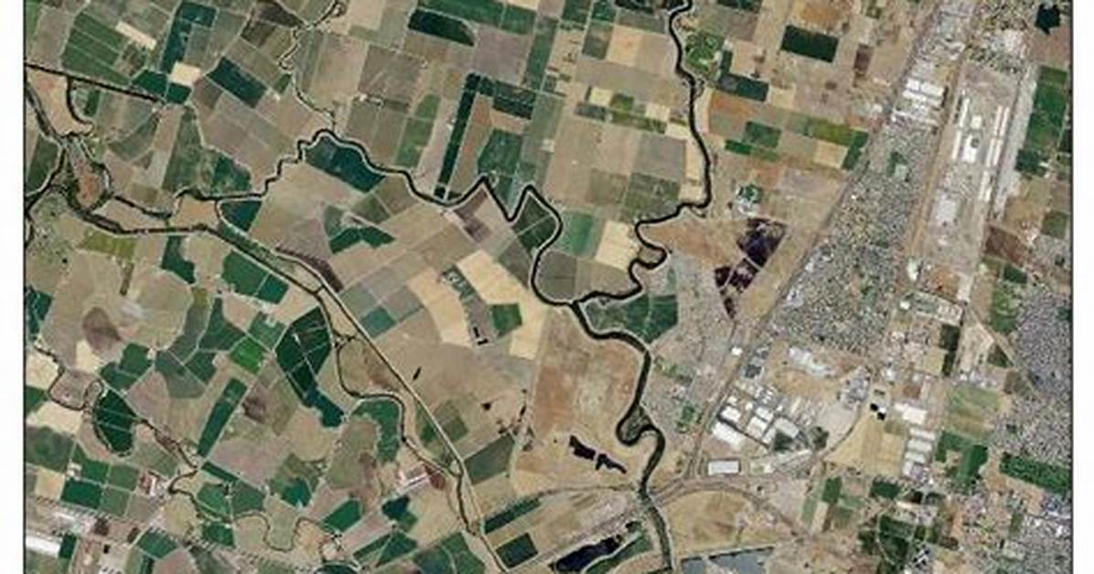 How Big Is Lathrop Ca?