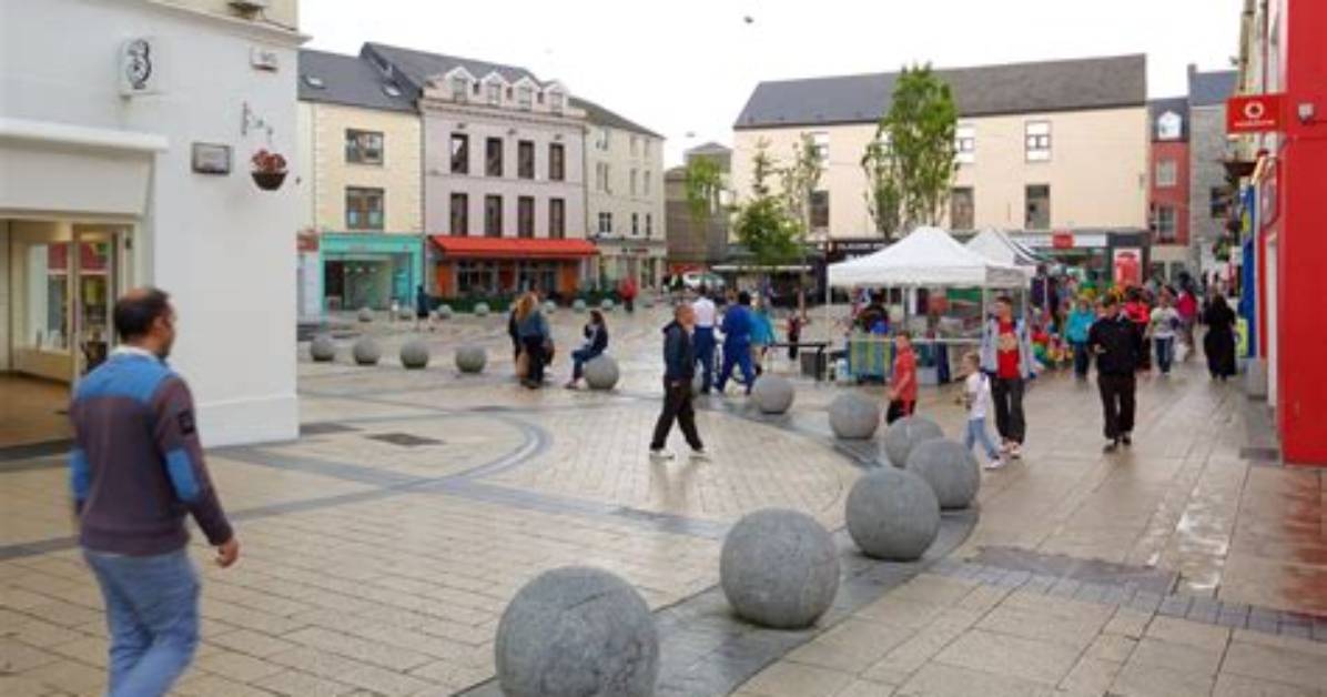 How Big Is Tralee?