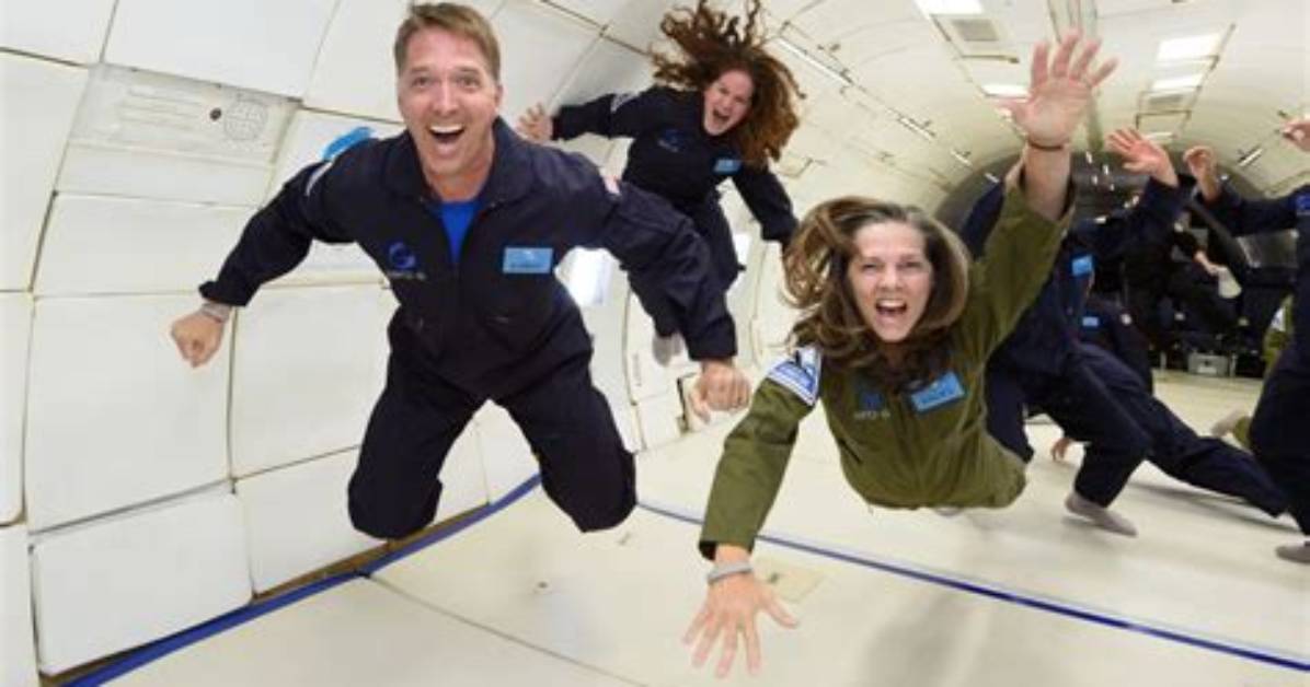 How Can a Plane Have Zero Gravity