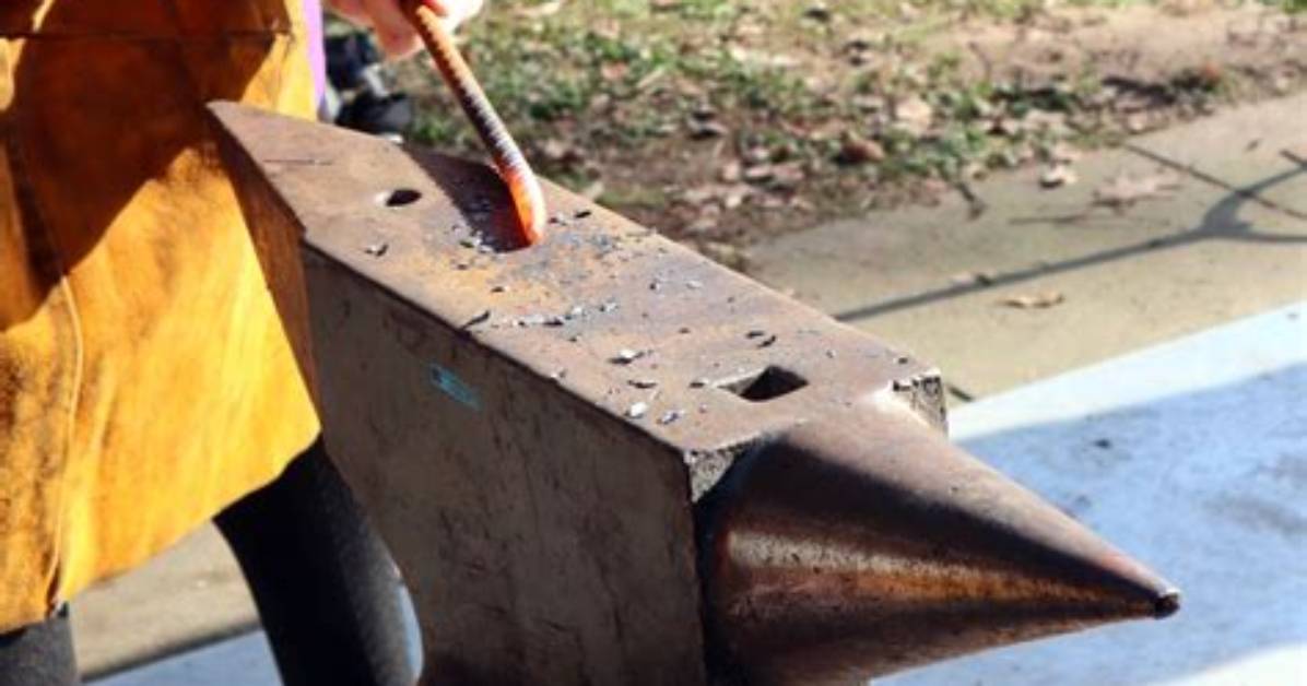 How Do Anvils Work?